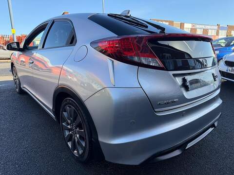 Honda Civic 1.8 i-VTEC SR Hatchback 5dr Petrol Auto Euro 5 (142 ps) - U768