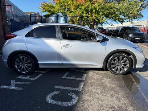 Honda Civic 1.8 i-VTEC SR Hatchback 5dr Petrol Auto Euro 5 (142 ps) - U768