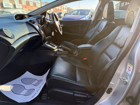 Honda Civic 1.8 i-VTEC SR Hatchback 5dr Petrol Auto Euro 5 (142 ps) - U768
