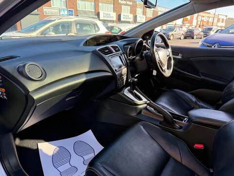 Honda Civic 1.8 i-VTEC SR Hatchback 5dr Petrol Auto Euro 5 (142 ps) - U768