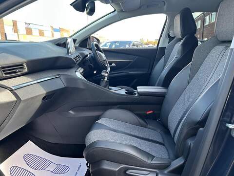 Peugeot 3008 1.2 PureTech Allure SUV 5dr Petrol Manual Euro 6 (s/s) (130 ps) - U769
