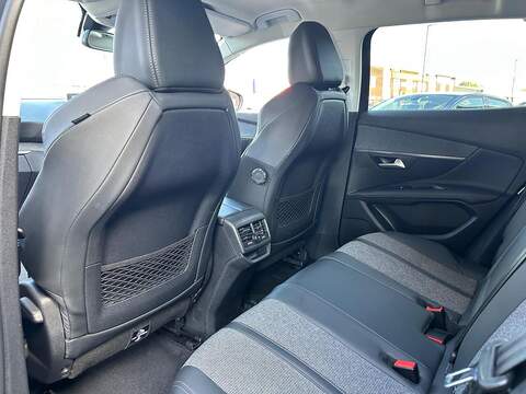 Peugeot 3008 1.2 PureTech Allure SUV 5dr Petrol Manual Euro 6 (s/s) (130 ps) - U769
