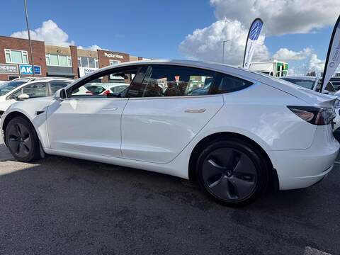 Tesla Model 3 Standard Range Plus Saloon 4dr Electric Auto RWD (241 bhp) - U771