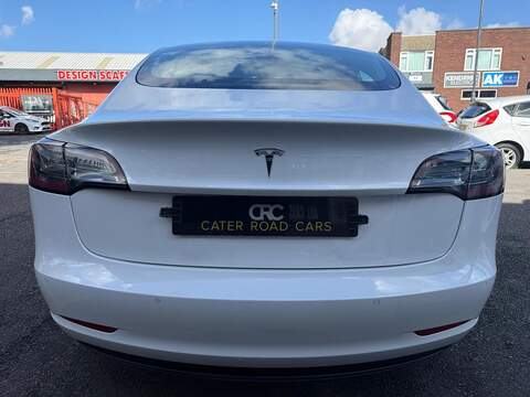 Tesla Model 3 Standard Range Plus Saloon 4dr Electric Auto RWD (241 bhp) - U771