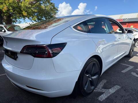 Tesla Model 3 Standard Range Plus Saloon 4dr Electric Auto RWD (241 bhp) - U771