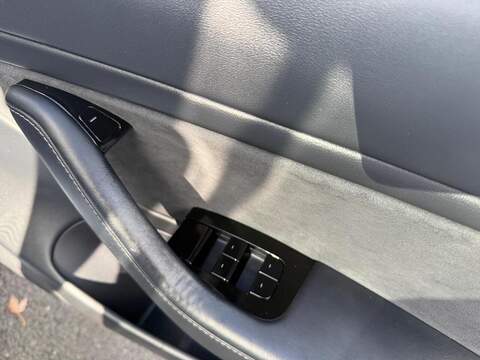 Tesla Model 3 Standard Range Plus Saloon 4dr Electric Auto RWD (241 bhp) - U771