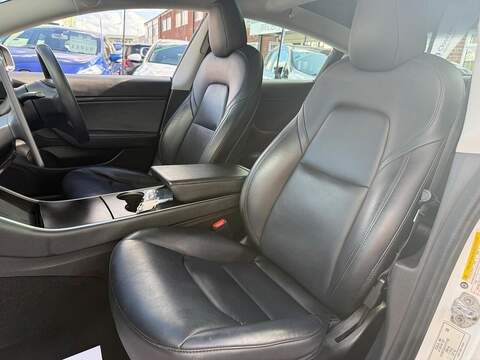 Tesla Model 3 Standard Range Plus Saloon 4dr Electric Auto RWD (241 bhp) - U771