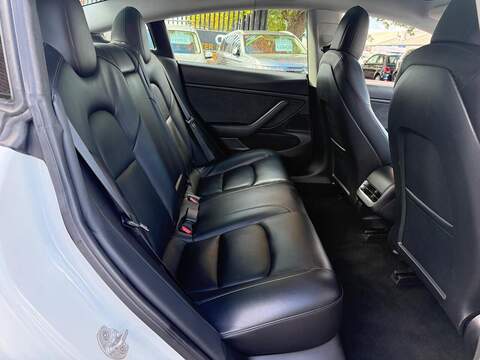 Tesla Model 3 Standard Range Plus Saloon 4dr Electric Auto RWD (241 bhp) - U771