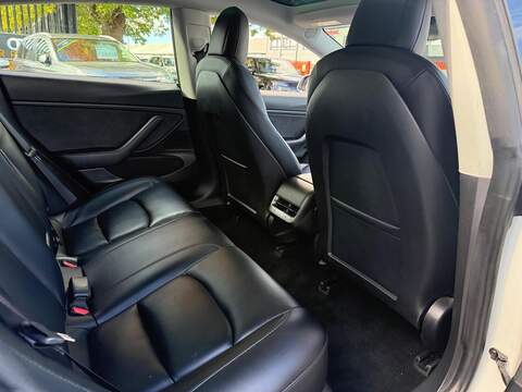 Tesla Model 3 Standard Range Plus Saloon 4dr Electric Auto RWD (241 bhp) - U771