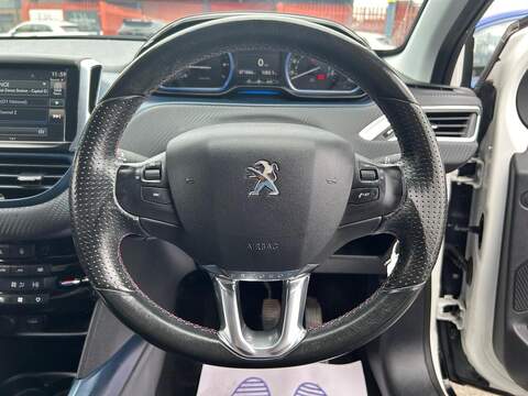 Peugeot 2008 1.2 VTi PureTech Crossway SUV 5dr Petrol Manual Euro 5 (82 ps) - U78