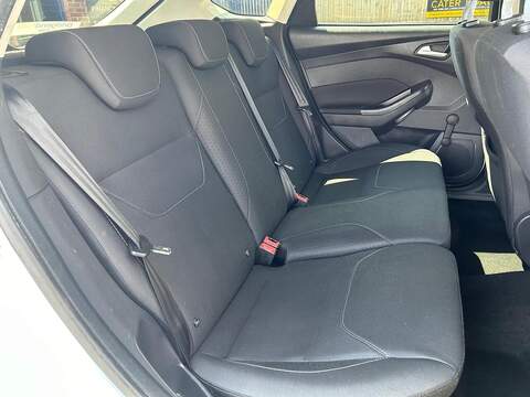 Ford Focus 1.0T EcoBoost Zetec Edition Hatchback 5dr Petrol Manual Euro 6 (s/s) (125 ps) - U79