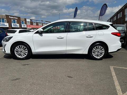 Ford Focus 1.5 EcoBlue Titanium Estate 5dr Diesel Manual Euro 6 (s/s) (120 ps) - U83