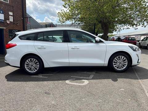 Ford Focus 1.5 EcoBlue Titanium Estate 5dr Diesel Manual Euro 6 (s/s) (120 ps) - U83