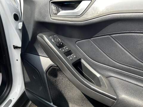 Ford Focus 1.5 EcoBlue Titanium Estate 5dr Diesel Manual Euro 6 (s/s) (120 ps) - U83