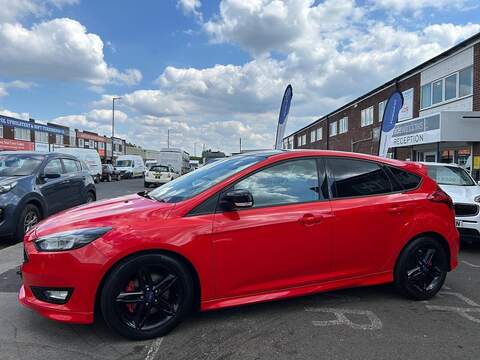 Ford Focus Focus 2.0 TDCi Zetec S Red Edition Euro 6 (s/s) 5dr - U9