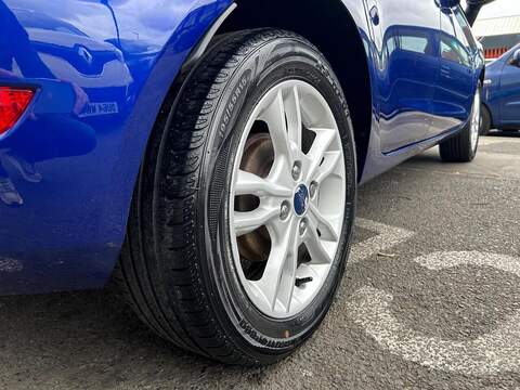Ford Fiesta 1.0T EcoBoost Zetec Hatchback 5dr Petrol Manual Euro 6 (s/s) (100 ps) - U90