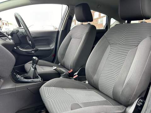 Ford Fiesta 1.0T EcoBoost Zetec Hatchback 5dr Petrol Manual Euro 6 (s/s) (100 ps) - U90