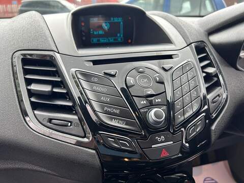 Ford Fiesta 1.0T EcoBoost Zetec Hatchback 5dr Petrol Manual Euro 6 (s/s) (100 ps) - U90