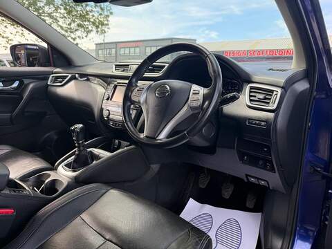 Nissan Qashqai 1.6 dCi Tekna SUV 5dr Diesel Manual 2WD Euro 6 (s/s) (130 ps) - U98