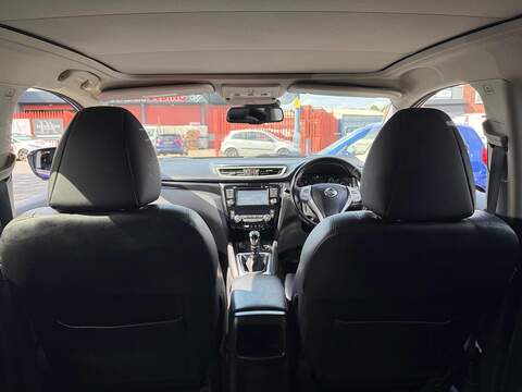 Nissan Qashqai 1.6 dCi Tekna SUV 5dr Diesel Manual 2WD Euro 6 (s/s) (130 ps) - U98