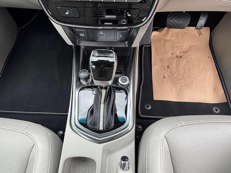 SsangYong Tivoli Tivoli 1.6D Ultimate Auto Euro 6 5dr - U1112