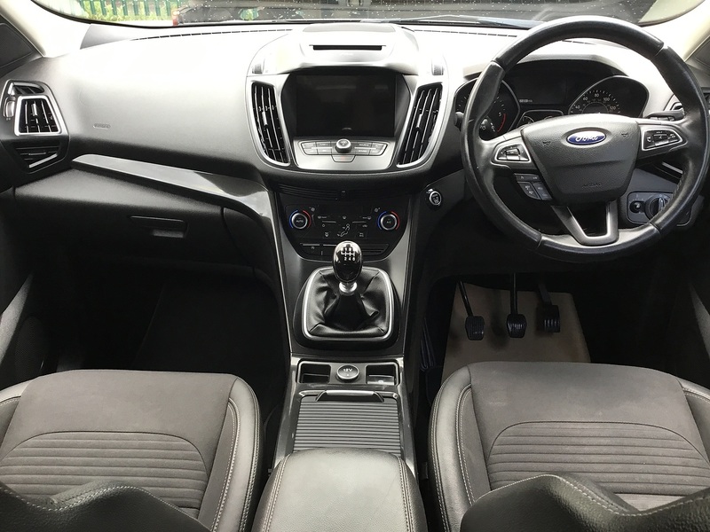 Ford Kuga TDCi Titanium SUV 2.0 Manual Diesel - U1140