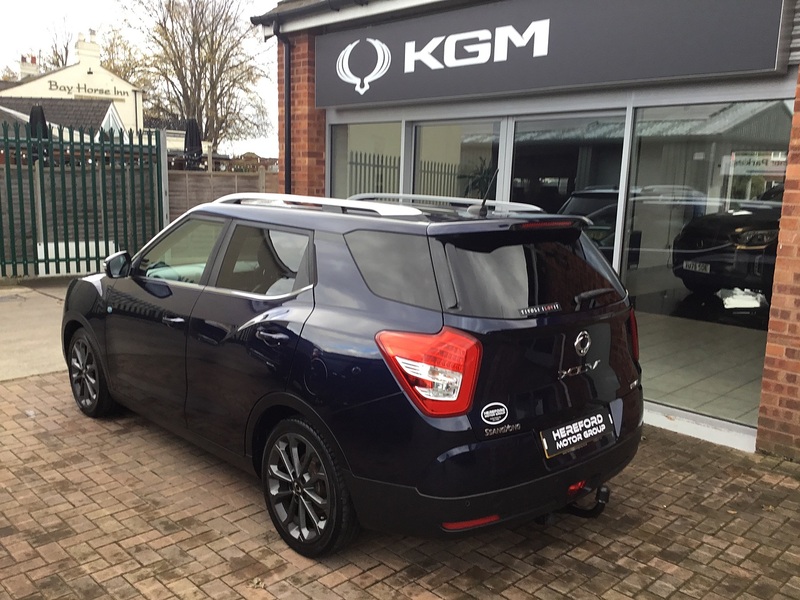 SsangYong Tivoli XLV 1.6D Ultimate SUV 5dr Diesel Auto 4WD Euro 6 (115 ps) - U1191