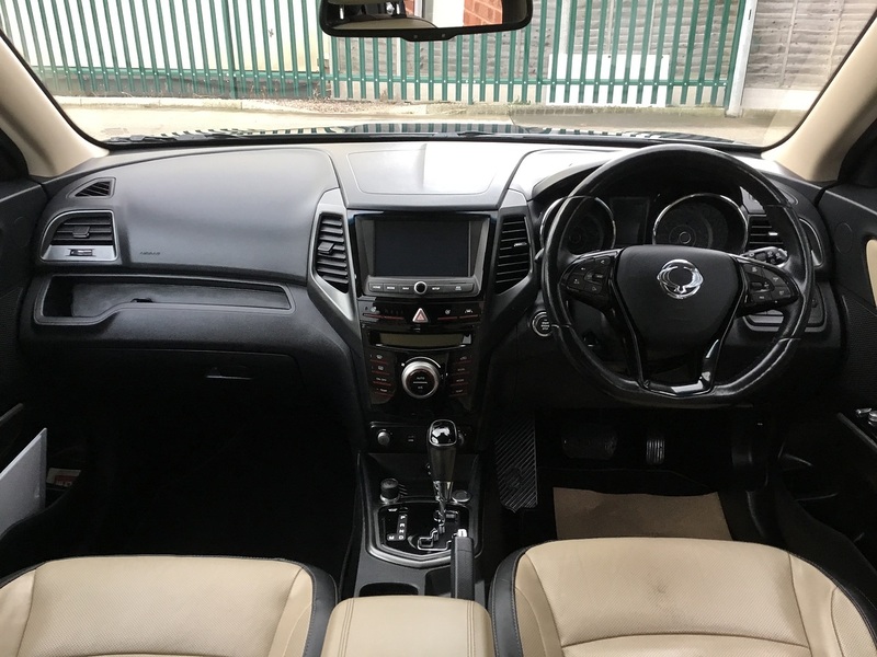 SsangYong Tivoli XLV 1.6D Ultimate SUV 5dr Diesel Auto 4WD Euro 6 (115 ps) - U1191