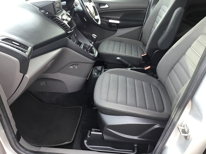Ford Tourneo Connect 1.5 EcoBlue Titanium MPV 5dr Diesel Manual Euro 6 (s/s) (120 ps) - U1240