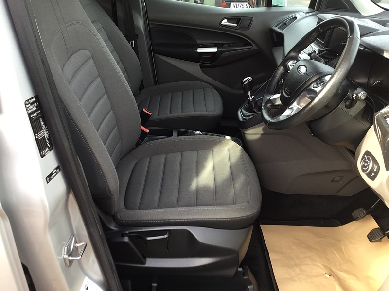 Ford Tourneo Connect 1.5 EcoBlue Titanium MPV 5dr Diesel Manual Euro 6 (s/s) (120 ps) - U1240