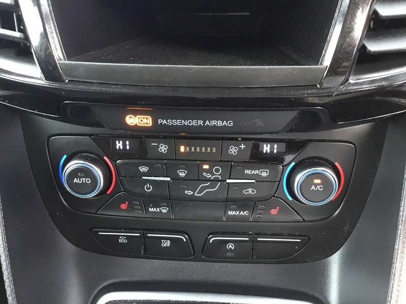 Ford Tourneo Connect 1.5 EcoBlue Titanium MPV 5dr Diesel Manual Euro 6 (s/s) (120 ps) - U1240