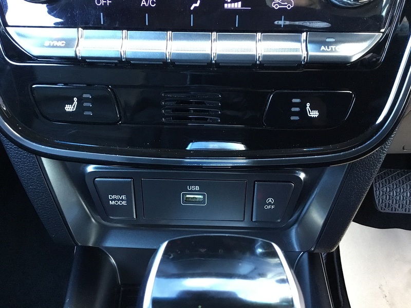 SsangYong Tivoli 1.6D Ultimate SUV 5dr Diesel Auto Euro 6 (136 ps) - U1282