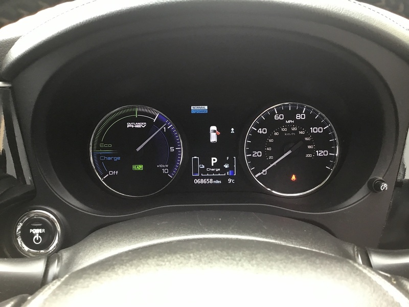 Mitsubishi Outlander 2.4h TwinMotor 13.8kWh Juro SUV 5dr Petrol Plug-in Hybrid CVT 4WD Euro 6 (s/s) (209 ps) - U1302