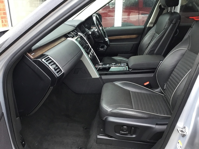 Land Rover Discovery 3.0 TD V6 HSE SUV 5dr Diesel Auto 4WD Euro 6 (s/s) (258 ps) - U1306
