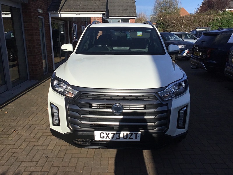 SsangYong Musso 2.2D Rebel Pickup Double Cab 4dr Diesel Auto 4WD Euro 6 (202 ps) - U1317