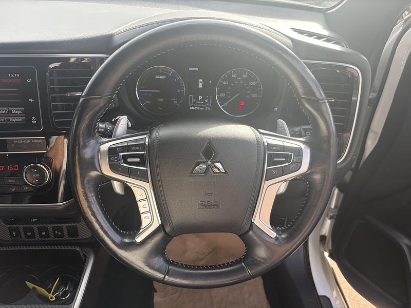 Mitsubishi Outlander 2.4h TwinMotor 13.8kWh 4h CVT 4WD Euro 6 (s/s) 5dr - U1322