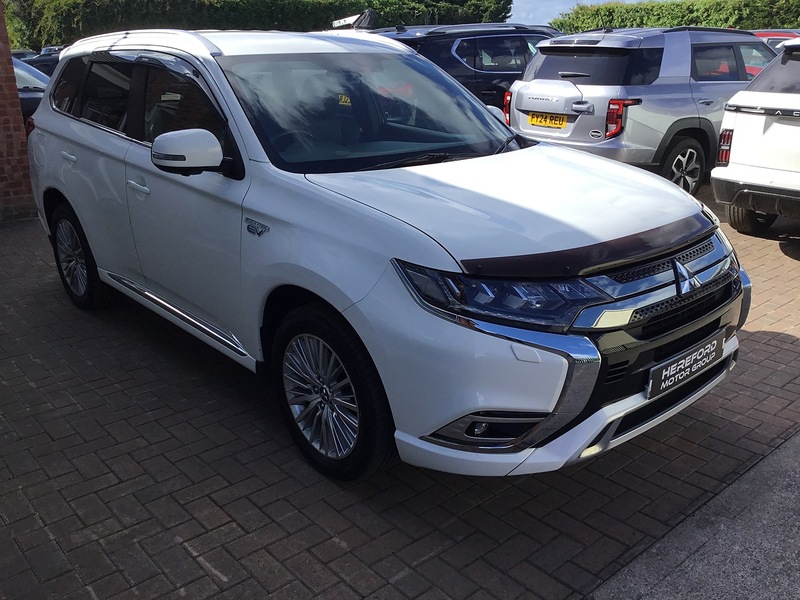 Mitsubishi Outlander 2.4h TwinMotor 13.8kWh 4h CVT 4WD Euro 6 (s/s) 5dr - U1322