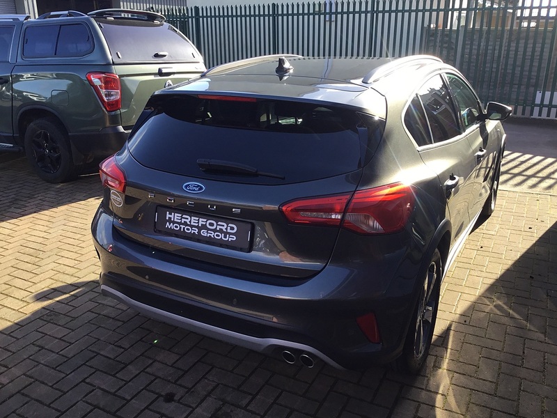Ford Focus EcoBlue Active - U1330