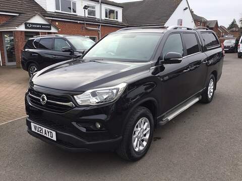 SsangYong Musso 2.4 D-4D Icon Pickup Double Cab 4dr Diesel Manual 4WD Euro 6 (3.5t) (150 ps)