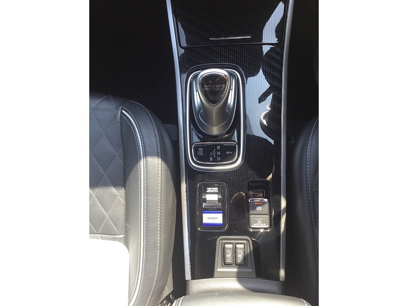 Mitsubishi Outlander h TwinMotor Exceed - U1367