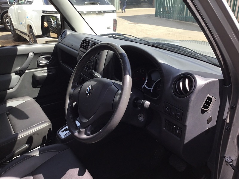 Suzuki Jimny VVT SZ4 - U1368