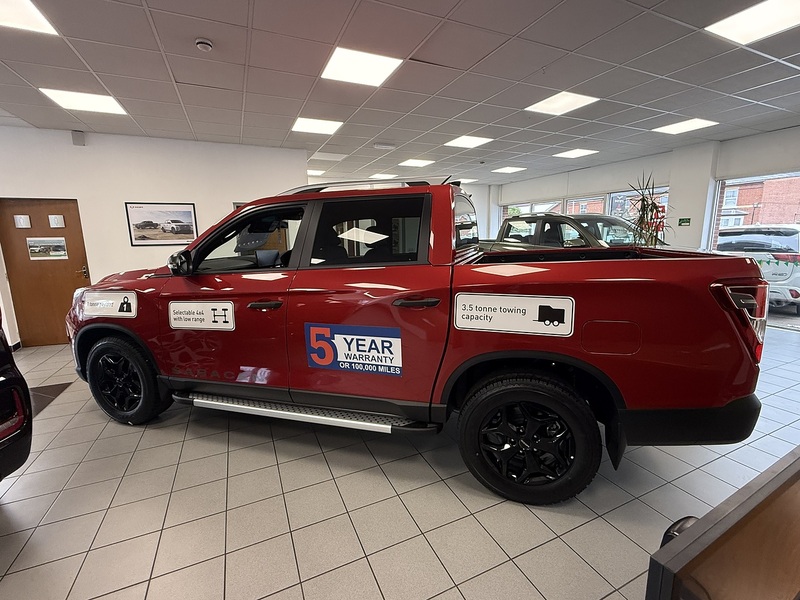 KGM Musso 2.2D Saracen Pickup Double Cab 4dr Diesel Auto 4WD Euro 6 (202 ps) - U1386