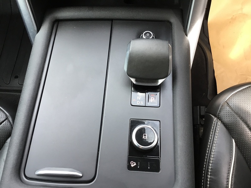 Land Rover Discovery D300 MHEV R-Dynamic HSE - U1389