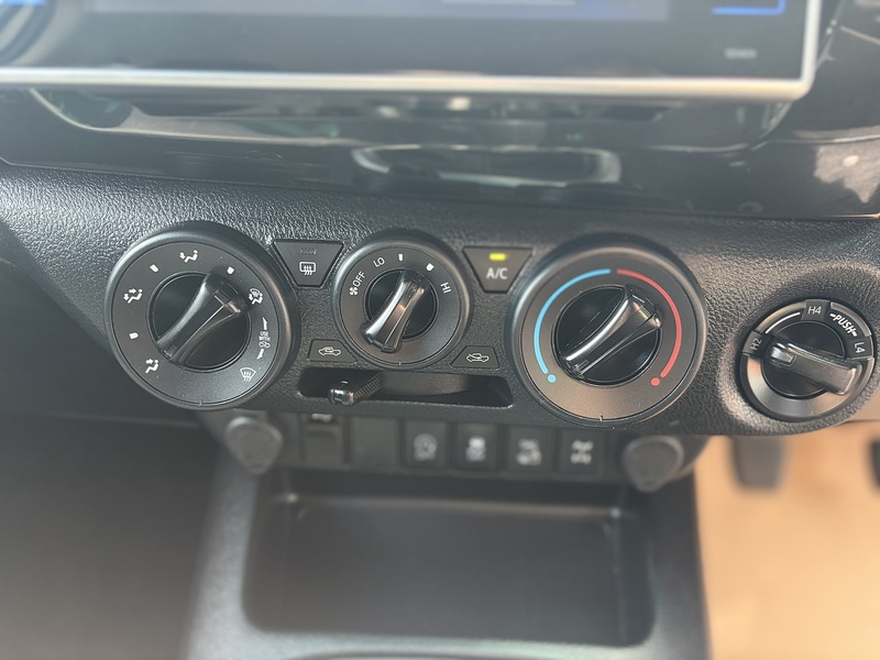 Toyota Hilux D-4D Icon - U1422