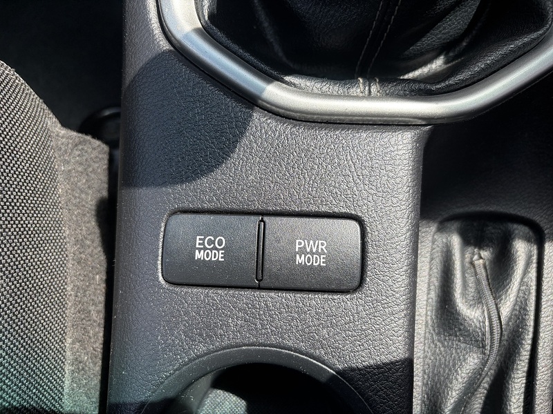 Toyota Hilux D-4D Icon - U1422