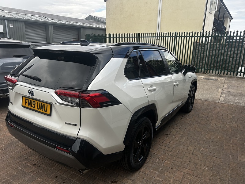 Toyota RAV4 VVT-h Dynamic - U1446