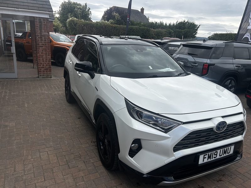 Toyota RAV4 VVT-h Dynamic - U1446