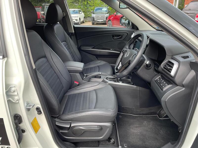 SsangYong Tivoli Tivoli 1.5P Ultimate Auto Euro 6 (s/s) 5dr - U711