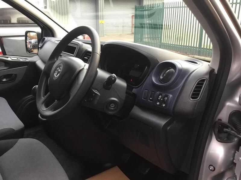 Vauxhall Vivaro 1.6 CDTi 2900 Crew Van Double Cab 5dr Diesel Manual L2 H1 Euro 6 (s/s) (6 Seat) (95 ps) - U965