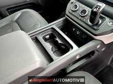 Land Rover Defender 110 2.0 SD4 First Edition SUV 5dr Diesel Auto 4WD Euro 6 (s/s) (240 ps) - U2042